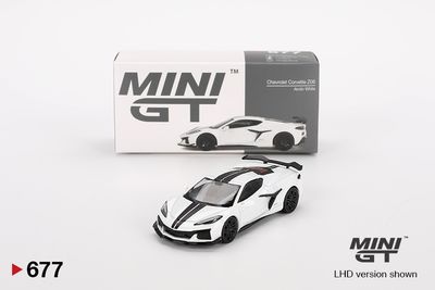 Mini GT 677 Chevrolet Corvette Z06 2023 Arctic White_img_0