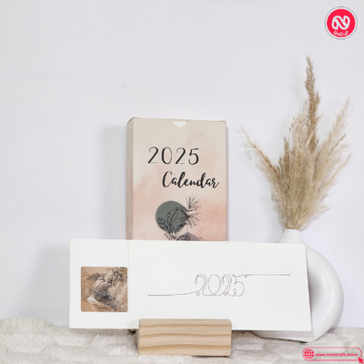 Minimal Desk Calendar - Timeless Desk Companion_img_0