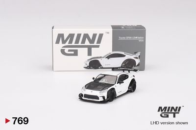 Mini GT 769 Toyota GR86 LB Nation White_img_0