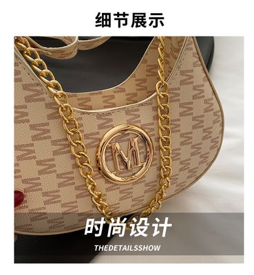 2025 Spring New Arrival Fashionable Niche Underarm Bag Stylish Personalized Shoulder Bag Letter Printed Crossbody Commuter Women's Bag_img_3