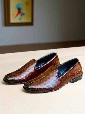 Classic Brown Mujari