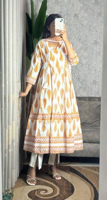 নিউ ব্লক স্কিন প্রিন্টেড পিওর কটন আনারকলি গাউন টু-পিস_img_2