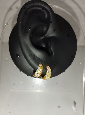 0.9 Cm shimmery donatella hoops_img_1