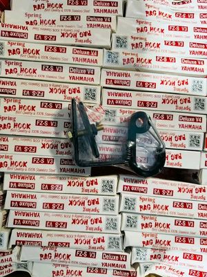Premium Heavy CNC Bag Hook For Yamaha Fzs V4 & Deluxe_img_0