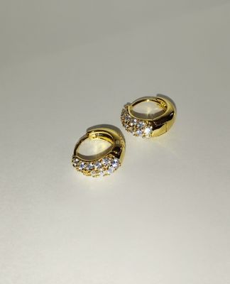 0.9 Cm shimmery donatella hoops_img_0
