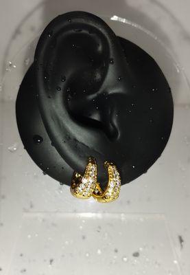 1.4 cm shimmery donatella hoops_img_0