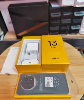 Realme 13 Pro+ 5G_img_4