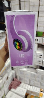 STN-28 Cute Cat Ears Stereo Bass LED Wireless Headphones_img_4