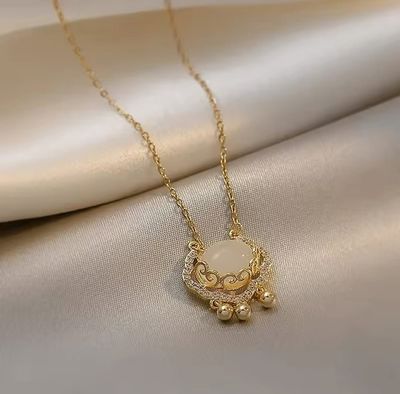 Pretty stone chain. Golden and silver both Available_img_3