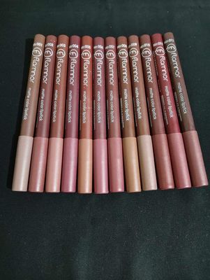 💋Flarnnor Matte Color Lipstick💋_img_1