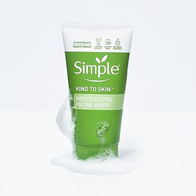 Simple Kind to Skin Moisturizing Facial Wash_img_0