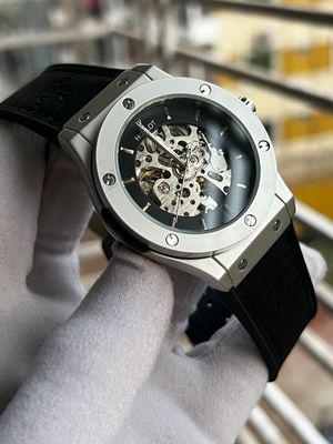 Hublot Automatic Black Dial Black Velvet Belt_img_0