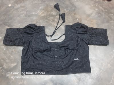 চিকেন থ্রি ঘটি হাঁফ হাতা ব্লাউজ_img_2
