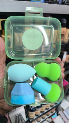 4 piece mackup kit_img_0