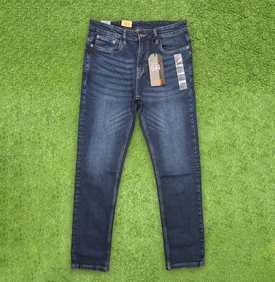 Livi's (Dark Denim) Denim pant_img_2