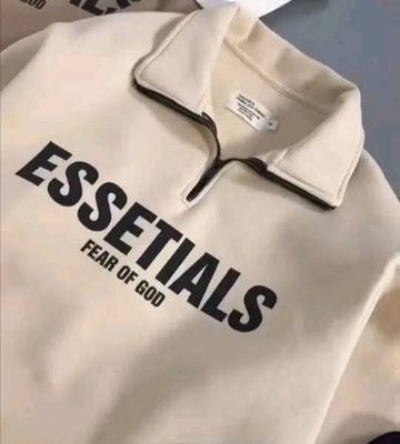 ESSETIALS_img_1