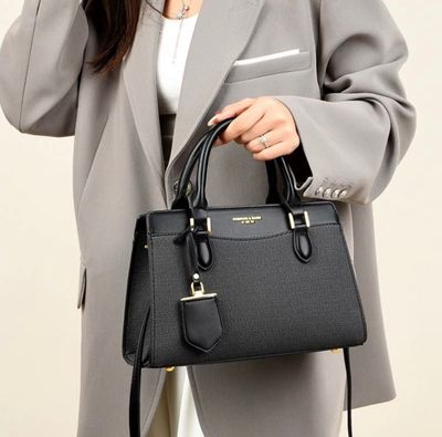 FIORA Premium Handbag_img_11