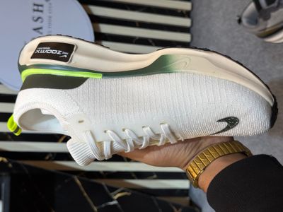 ZoomX Invincible White_img_2
