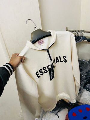 ESSETIALS_img_7