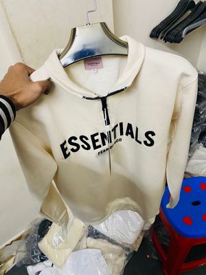 ESSETIALS_img_8