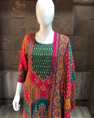 Fashionable Dubai Silk Three Piece_img_1