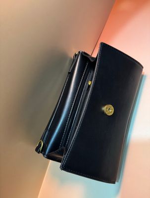 Sleek Black Handbag_img_5