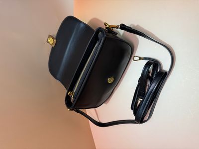 Sleek Crossbody_img_6