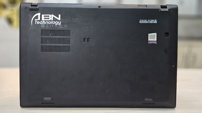 Lenovo ThinkPad X1 Carbon. Core i5, 8th Generation. 8GB RAM. 256GB SSD. 14.1" Display. (Gen-7) 2k Display_img_2