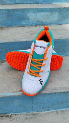 Kokabura Rabber Spike Cricket Boot_img_1