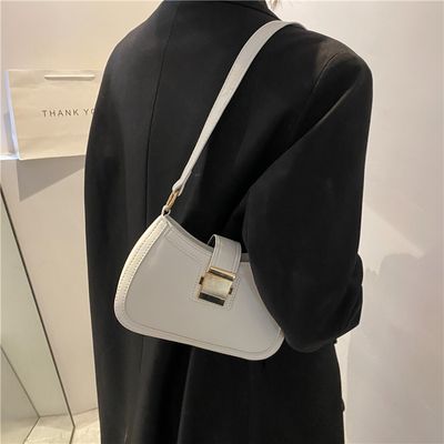 Solid shoulder bag_img_8