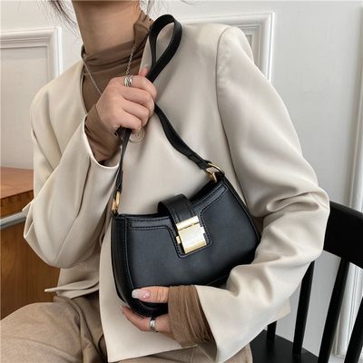 Solid shoulder bag_img_9