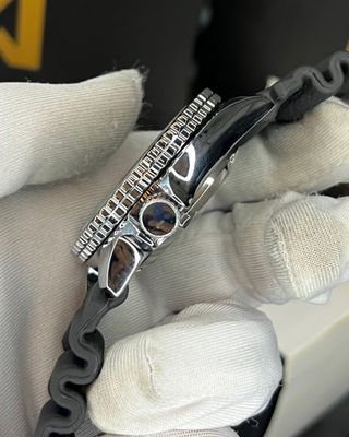 SEIKO SKX | BLACK RED BEZEL | QUARTZ SWEEP MOVEMENT |FREE NATO STRAP (AA)_img_2