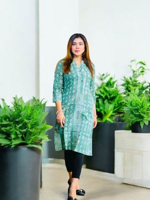 Batik Kurti (Anha 101)