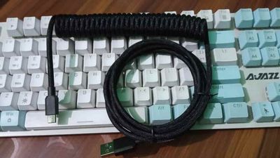 Non-Aviator Braided Coiled Type-C Cable_img_1