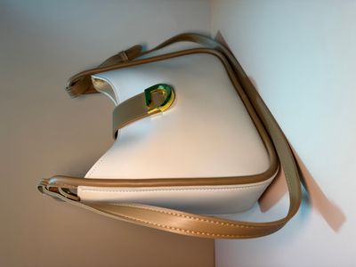 Fiora Grace Saddle_img_1