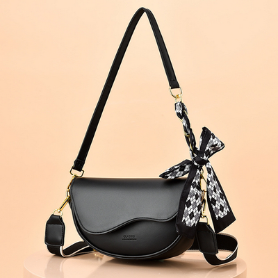 Saddle Luxe Shoulder Bag_img_3
