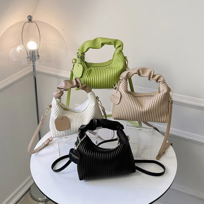 Élégante Pleated Handbag_img_2