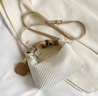 Élégante Pleated Handbag_img_4