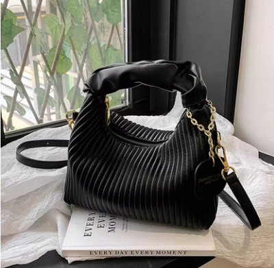 Élégante Pleated Handbag_img_6