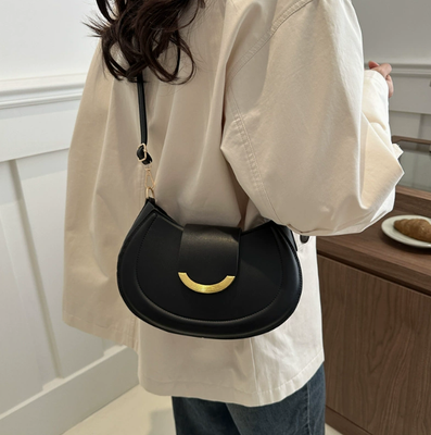 Timeless Crescent Cross Body Bag_img_4