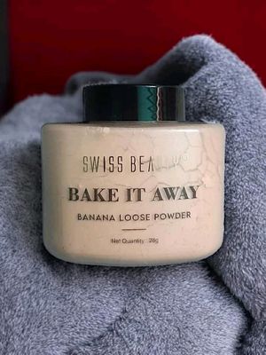 Swiss beauty bake it away banana loose powder_img_1