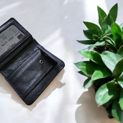 100% Genuine Leather (Black Wallet)_img_1