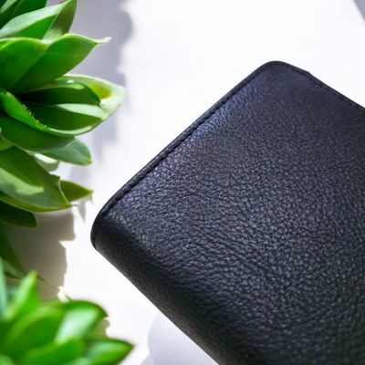 100% Genuine Leather (Black Wallet)_img_5