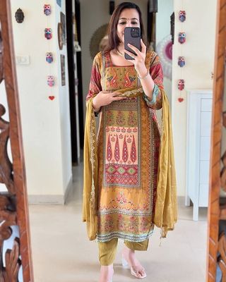 Sabyasaashi Three piece_img_1