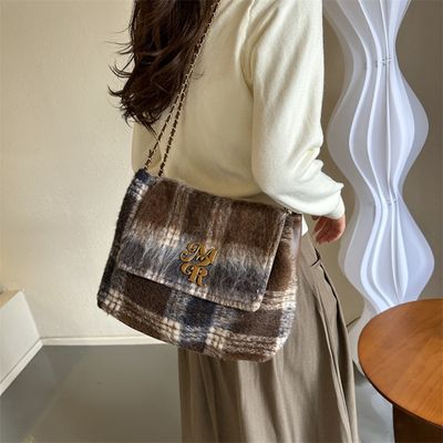 Woolen Shoulder Bag_img_3