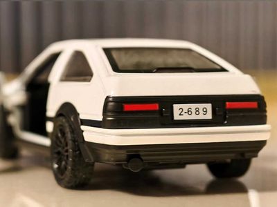 1:36 Initial D Toyota Sprinter Trueno AE86 Diecast Model_img_1