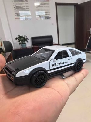 1:36 Initial D Toyota Sprinter Trueno AE86 Diecast Model_img_3