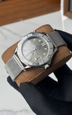 Omega 007 silver dial_img_1