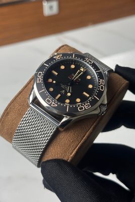 Omega 007 brown dial sealed back_img_1