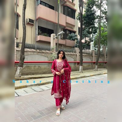 KAREENA_img_1